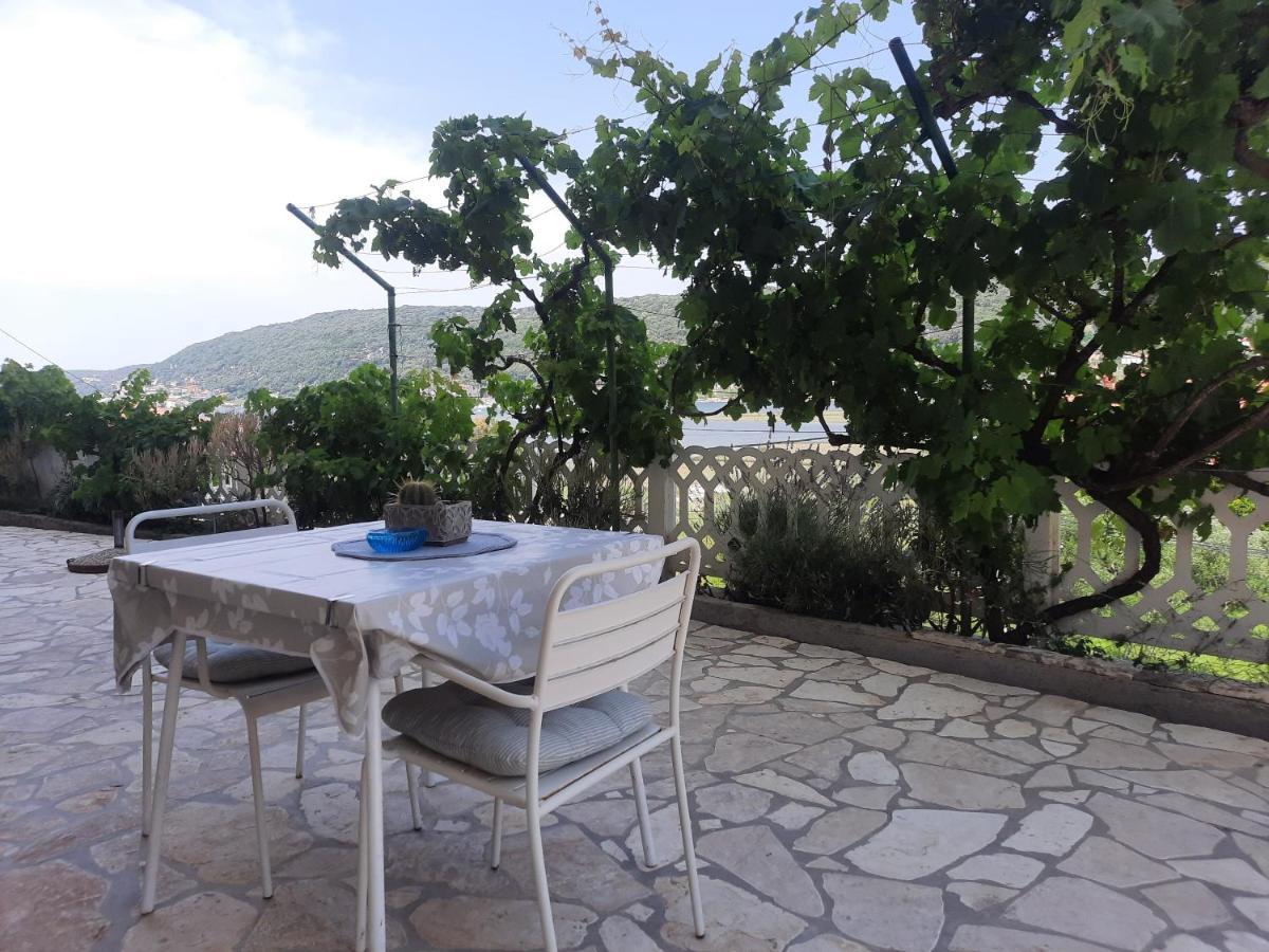 Apartamento Marovito Supetarska Draga Exterior foto